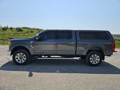 2019 Ford F250 Crew Cab, $24500. Photo 3