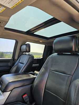 2019 Ford F250 Crew Cab, $24500. Photo 7