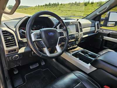 2019 Ford F250 Crew Cab, $24500. Photo 8