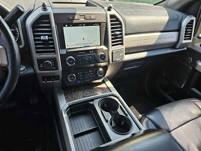 2019 Ford F250 Crew Cab, $24500. Photo 9