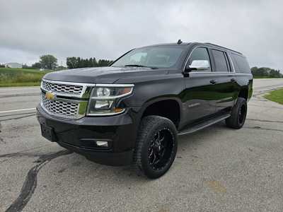2015 Chevrolet Suburban, $9500. Photo 2