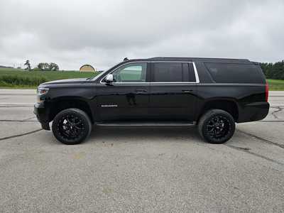 2015 Chevrolet Suburban, $9500. Photo 3