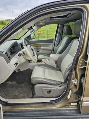 2008 Jeep Grand Cherokee, $4800. Photo 7
