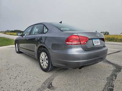 2015 Volkswagen Passat, $3950. Photo 4