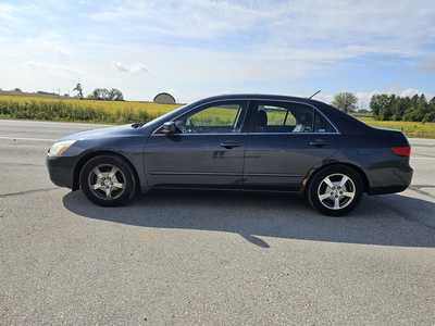 2005 Honda Accord, $2200. Photo 3