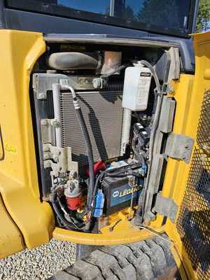 2019 John Deere , $39500. Photo 8