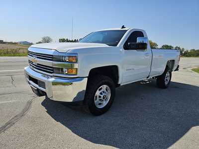 2018 Chevrolet 2500 Reg Cab, $17900. Photo 2