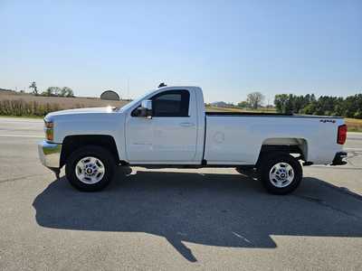 2018 Chevrolet 2500 Reg Cab, $17900. Photo 3