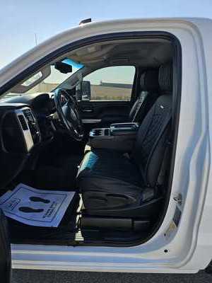 2018 Chevrolet 2500 Reg Cab, $17900. Photo 5