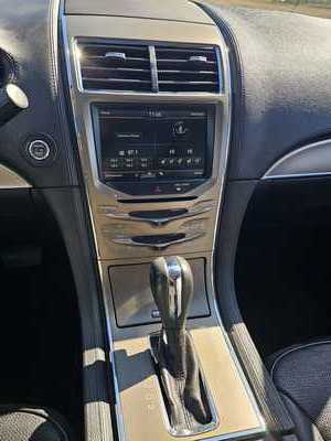 2011 Lincoln MKX, $3950. Photo 9