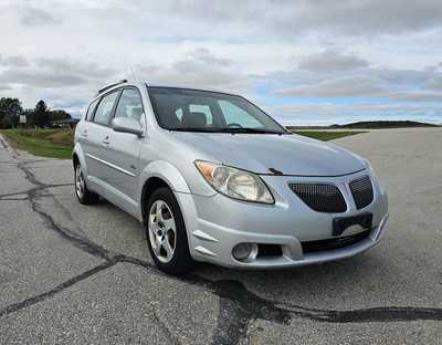 2005 Pontiac Vibe, $1750. Photo 1