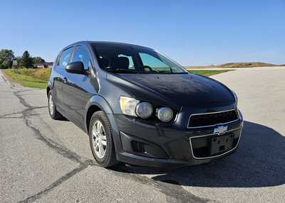 2015 Chevrolet Sonic, $2000. Photo 1