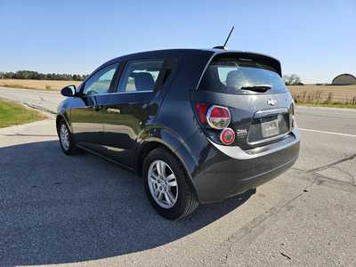 2015 Chevrolet Sonic, $2000. Photo 4