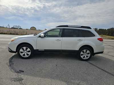 2011 Subaru Outback, $3500. Photo 3
