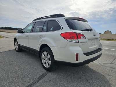 2011 Subaru Outback, $3500. Photo 4