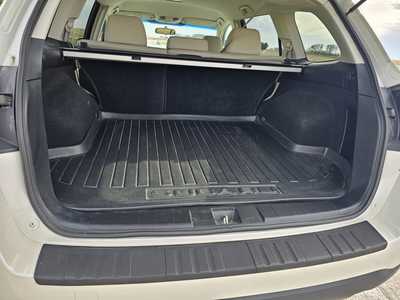 2011 Subaru Outback, $3500. Photo 6