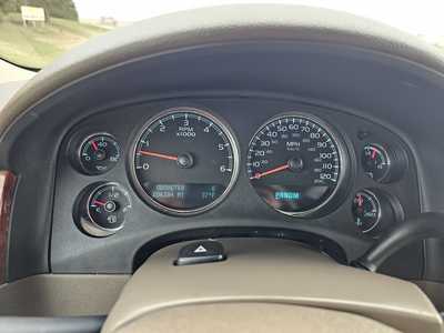 2011 Chevrolet Tahoe, $3900. Photo 10