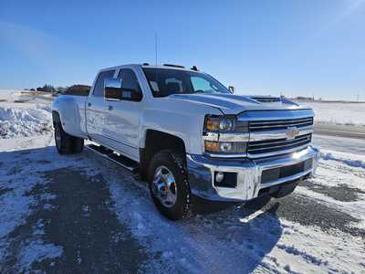 2017 Chevrolet 3500 Crew Cab, $22500. Photo 1