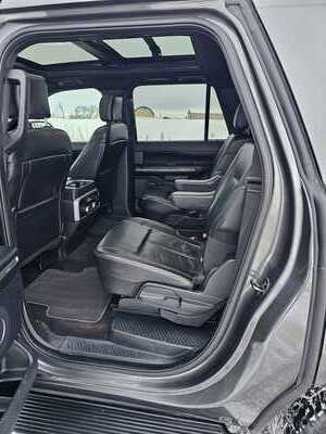 2020 Ford Expedition Max, $19900. Photo 5