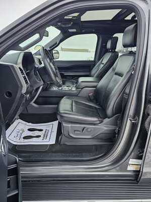 2020 Ford Expedition Max, $19900. Photo 6