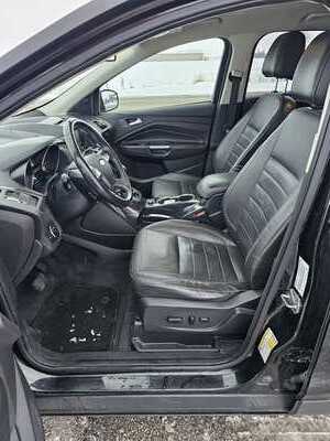 2014 Ford Escape, $4500. Photo 6