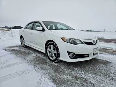 2012 Toyota Camry, $4800. Photo 1