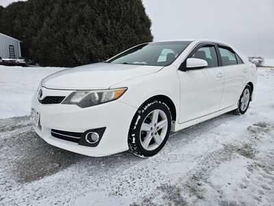 2012 Toyota Camry, $4800. Photo 2