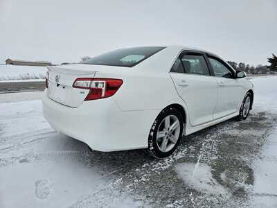 2012 Toyota Camry, $4800. Photo 4