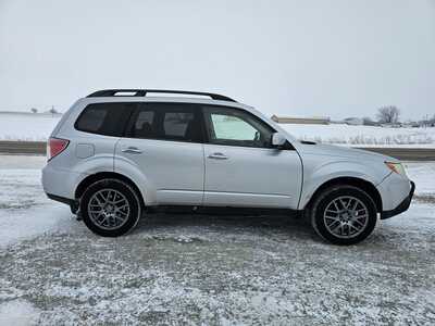 2009 Subaru Forester, $2900. Photo 3