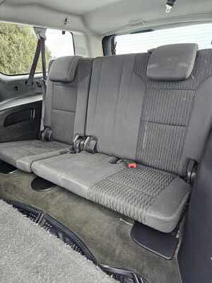 2015 GMC Yukon XL, $9900. Photo 7