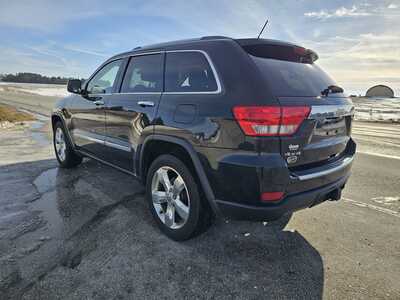 2012 Jeep Grand Cherokee, $6000. Photo 4