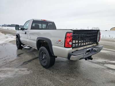 2006 Chevrolet 2500 Reg Cab, $12900. Photo 3