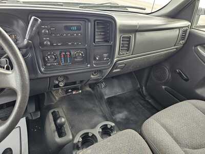 2006 Chevrolet 2500 Reg Cab, $12900. Photo 7