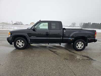 2003 GMC 1500 Ext Cab, $4500. Photo 3