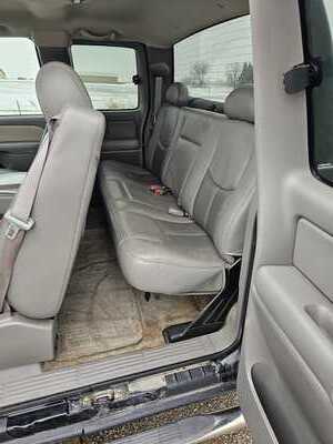 2003 GMC 1500 Ext Cab, $4500. Photo 5