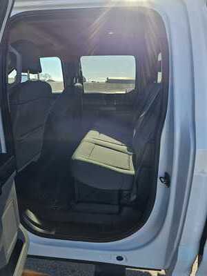 2019 Ford F350 Crew Cab, $26000. Photo 5