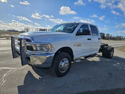 2015 RAM 3500 Crew Cab, $17500. Photo 2