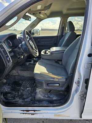 2015 RAM 3500 Crew Cab, $17500. Photo 6