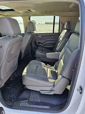 2015 GMC Yukon XL, $18500. Photo 6