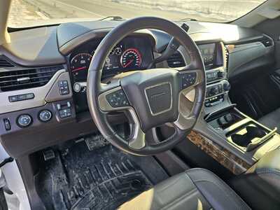 2015 GMC Yukon XL, $18500. Photo 8