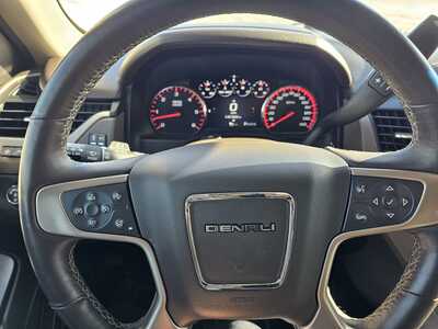 2015 GMC Yukon XL, $18500. Photo 12