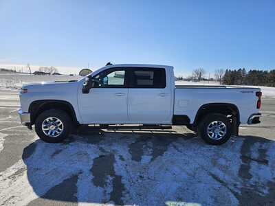 2020 Chevrolet 2500 Crew Cab, $29500. Photo 3