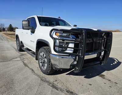 2020 Chevrolet 2500 Crew Cab, $27500. Photo 1