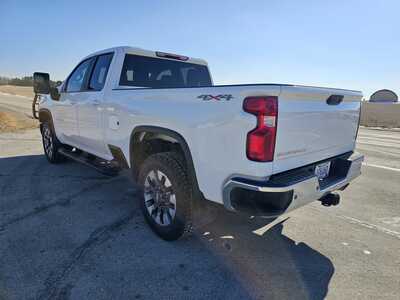 2020 Chevrolet 2500 Crew Cab, $27500. Photo 3