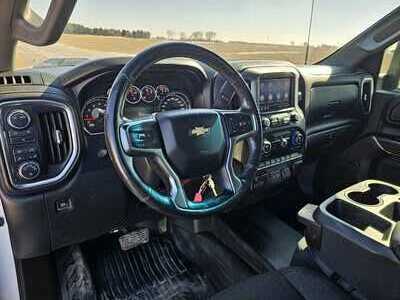 2020 Chevrolet 2500 Crew Cab, $27500. Photo 7