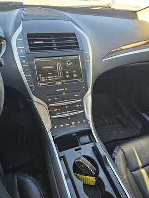 2016 Lincoln MKZ, $7995. Photo 8