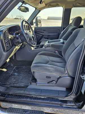 2005 Chevrolet 2500 Ext Cab, $9900. Photo 6