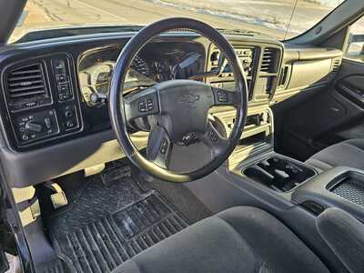 2005 Chevrolet 2500 Ext Cab, $9900. Photo 7