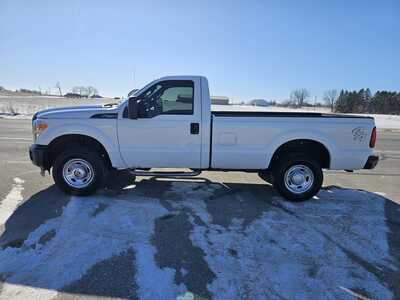 2011 Ford F250 Reg Cab, $19500. Photo 3