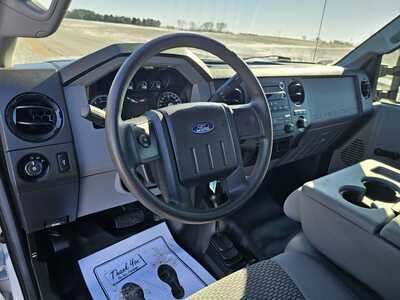 2011 Ford F250 Reg Cab, $19500. Photo 8